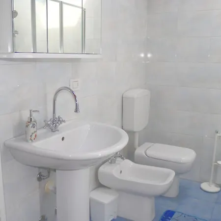 Casa Jasmin, 2 Floors, Private Garden Apartment Verona Exterior photo