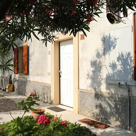 Casa Jasmin, 2 Floors, Private Garden Apartment Verona Exterior photo